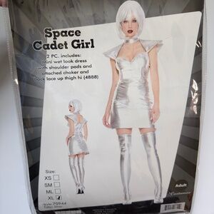 Music Legs Space Cadet Girl Costume • Silver Mini Dress • Size XL (Fits Smaller)